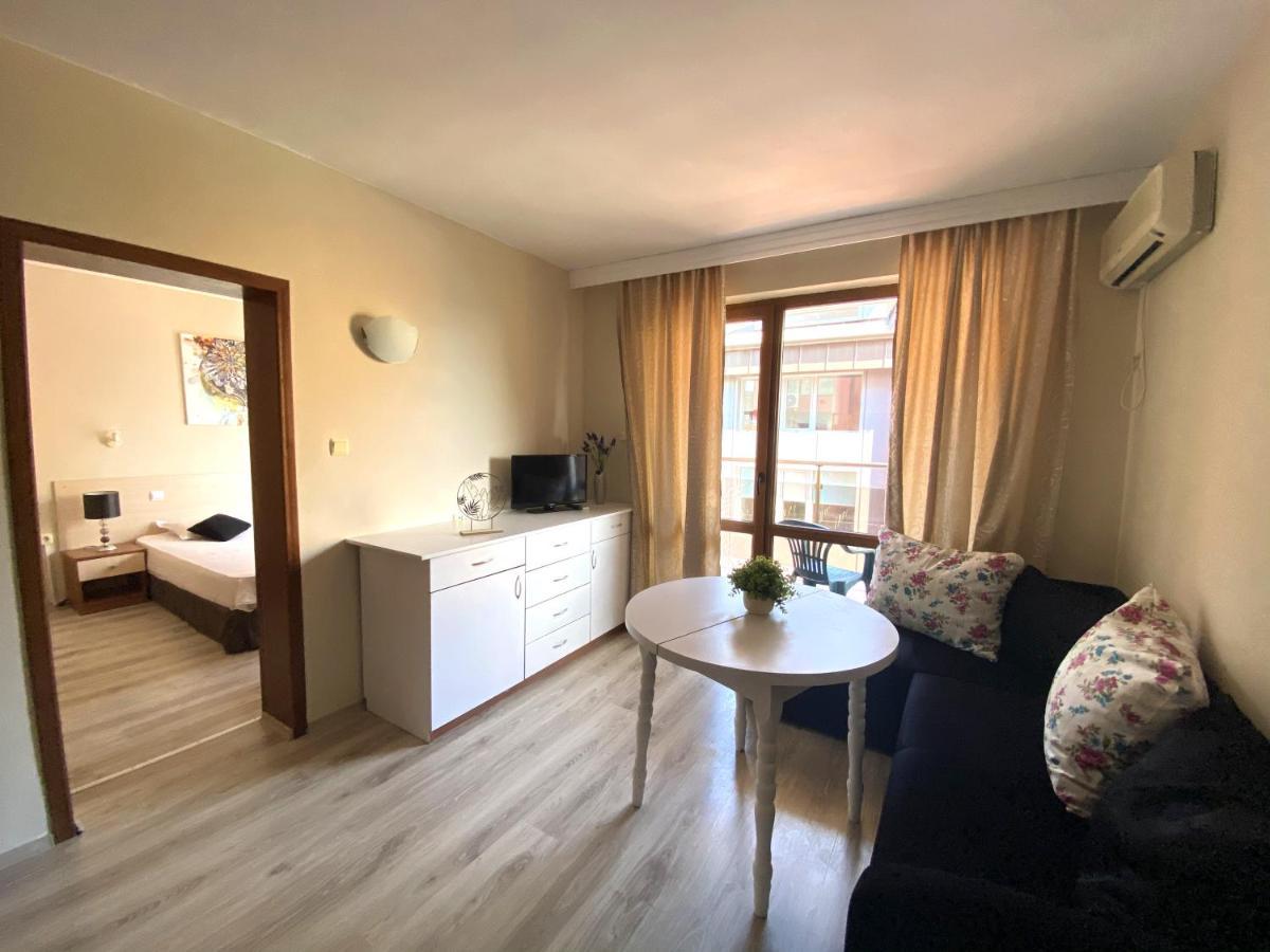 Apart Hotel Primavera 2 Primorsko Ngoại thất bức ảnh