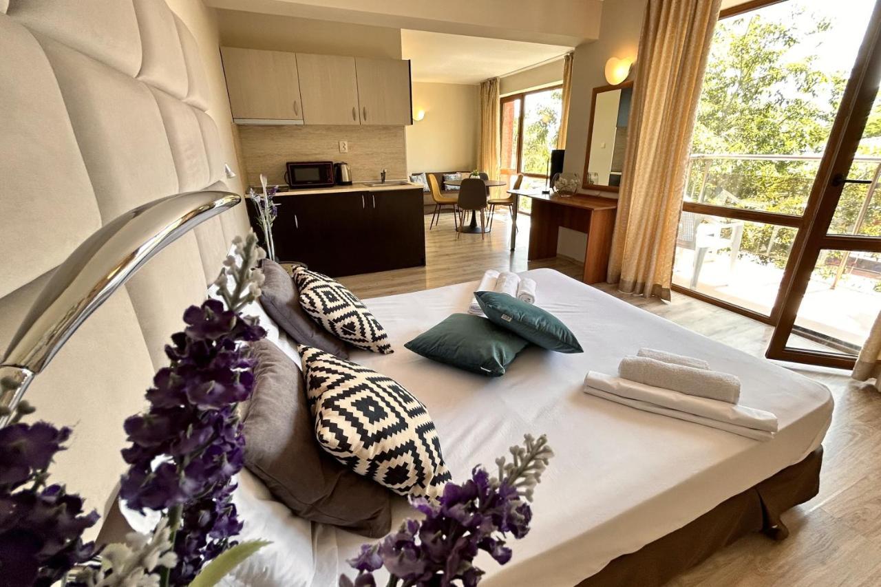 Apart Hotel Primavera 2 Primorsko Ngoại thất bức ảnh