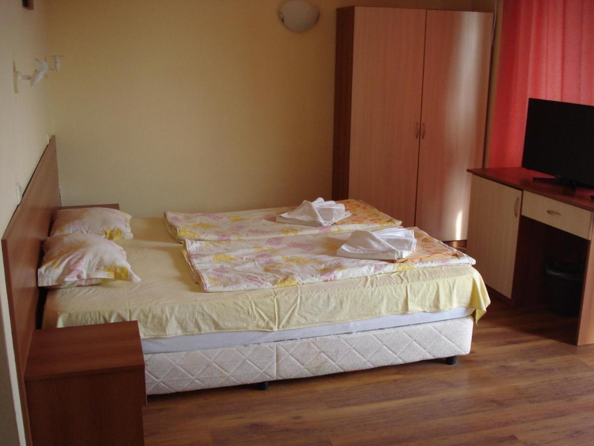 Apart Hotel Primavera 2 Primorsko Phòng bức ảnh